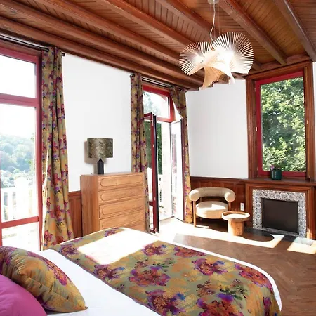 Eliane - Parking Prive Πανσιόν 4*