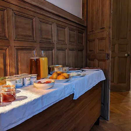 Eliane - Parking Prive Ετρετά