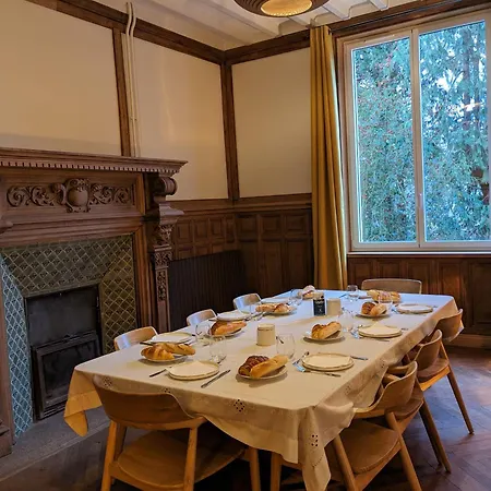 Eliane - Parking Prive 4* エトルタ