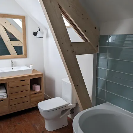 Eliane - Parking Prive Ετρετά