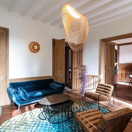 Πανσιόν Eliane - Parking Prive