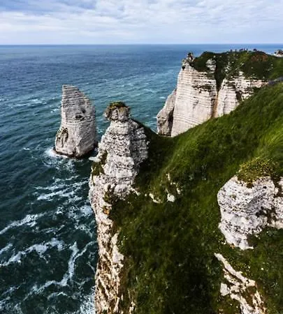 Eliane - Parking Prive