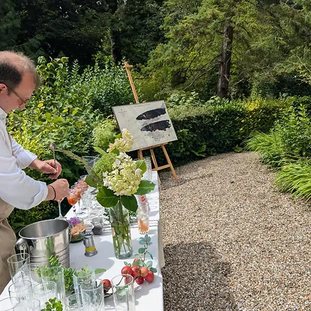 Eliane - Parking Prive