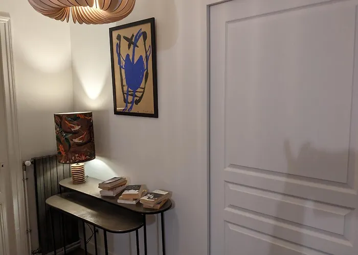 Eliane - Parking Prive