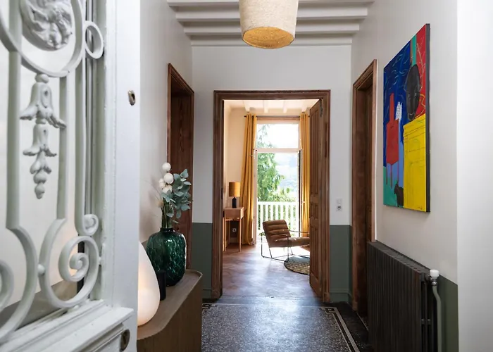 Eliane - Parking Prive Guest house