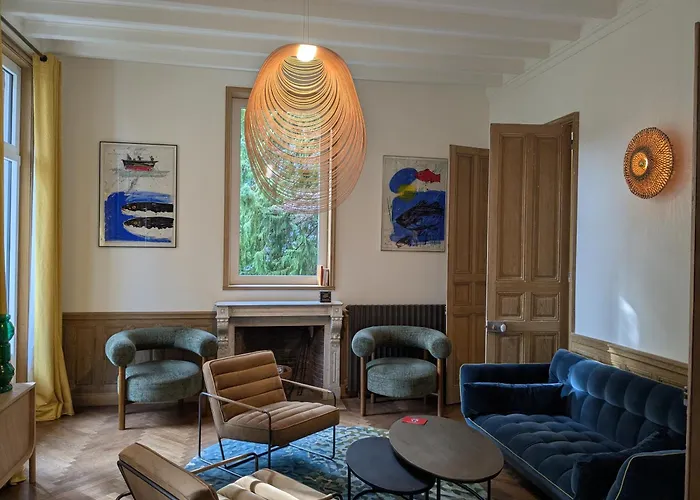 Eliane - Parking Prive 4*