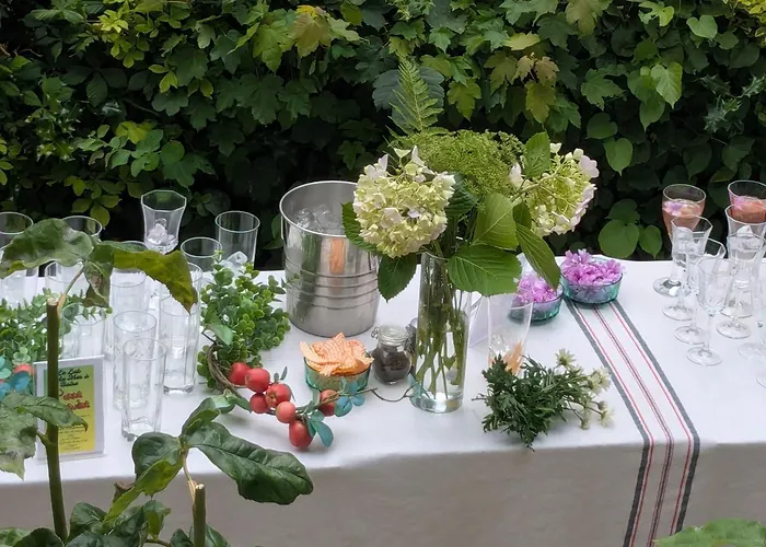 Eliane - Parking Prive 招待所